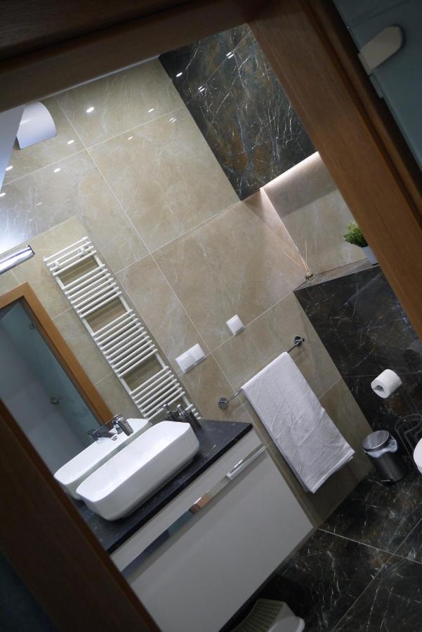 Nowy Apartament Zygmunta Premium Gliwice Esterno foto
